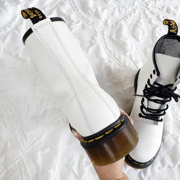 Dr. Martens 1460 Softy T Leather Lace Up Boots Size 8 New - Picture 8 of 14